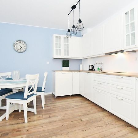 Apartament "Blizej Morza 30" Kołobrzeg Esterno foto