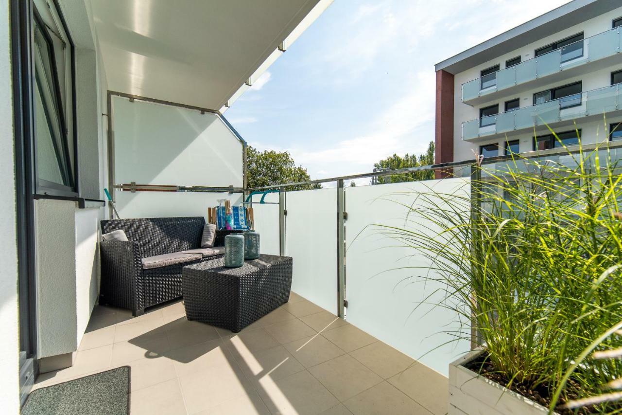Apartament "Blizej Morza 30" Kołobrzeg Esterno foto